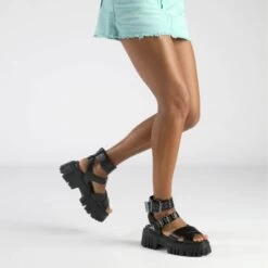 Sandales Plateforme Femme Buffalo Lion Choker 11 Sandales Plateforme Femme Buffalo Lion Choker -Chaussures De Mode buffalo 1602132 1