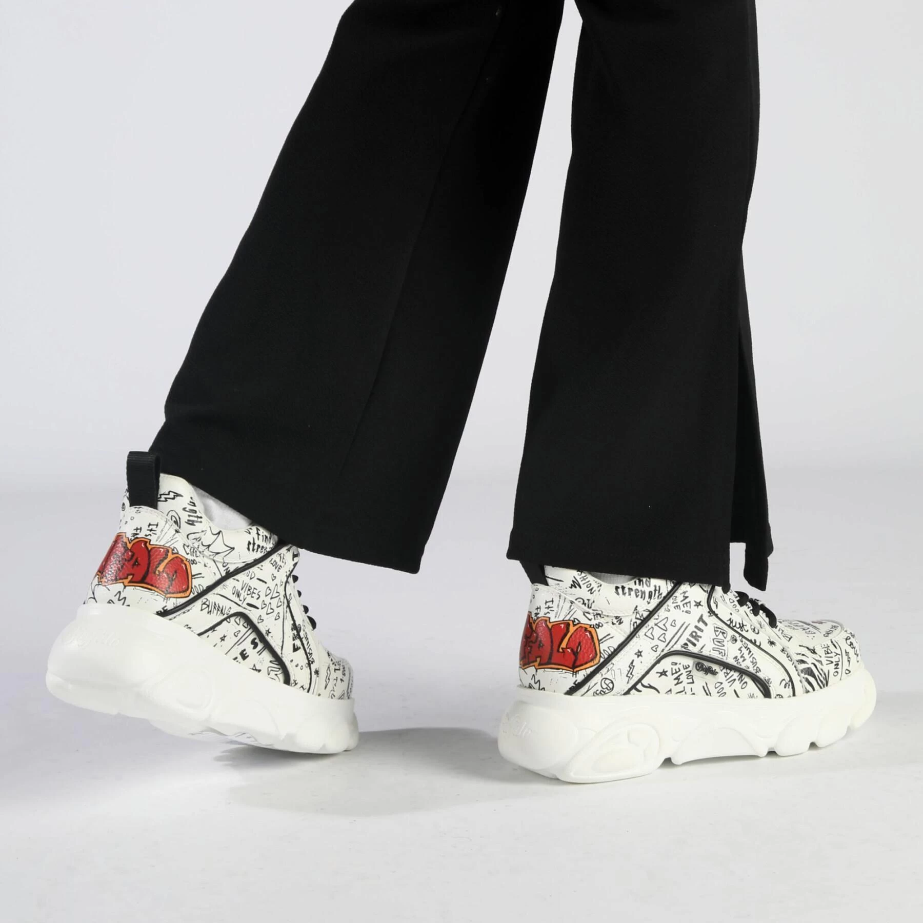 Baskets Femme Buffalo CLD Corin Graffiti 5 Baskets Femme Buffalo CLD Corin Graffiti – Image 3